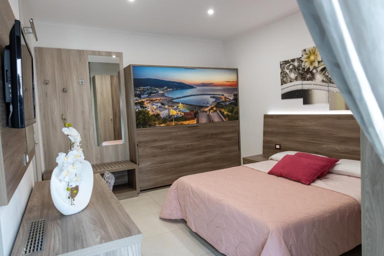 Mary VI Rooms Peschici Exterior foto